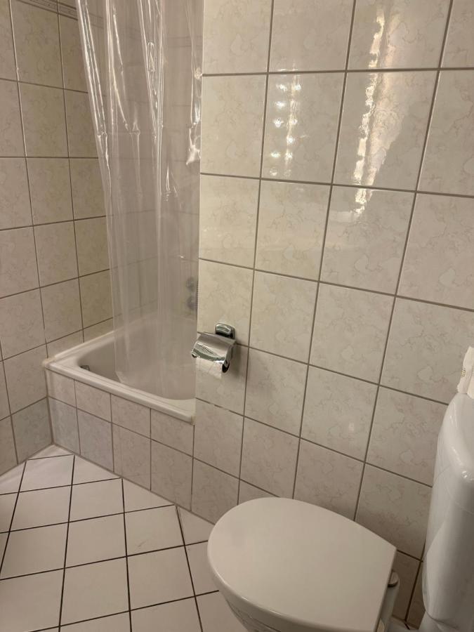 Hotel "Dream In" Heiligenhaus Luaran gambar
